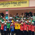 ଚୋରା ଗ୍ୟାସ ବ୍ୟପାର  ଚାଲିଥିବା ବେଳେ ମାଡି ବସିଲା ଯୋଗାଣ ଅଧିକାରୀ