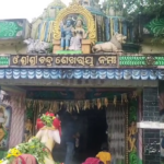 ଖରସ୍ରୋତାରେ କୁମ୍ଭୀର ଆତଙ୍କ, ଡଙ୍ଗା ନିକଟରୁ ଟାଣିନେଲା ପାରେଶ୍ୱରଙ୍କୁ !